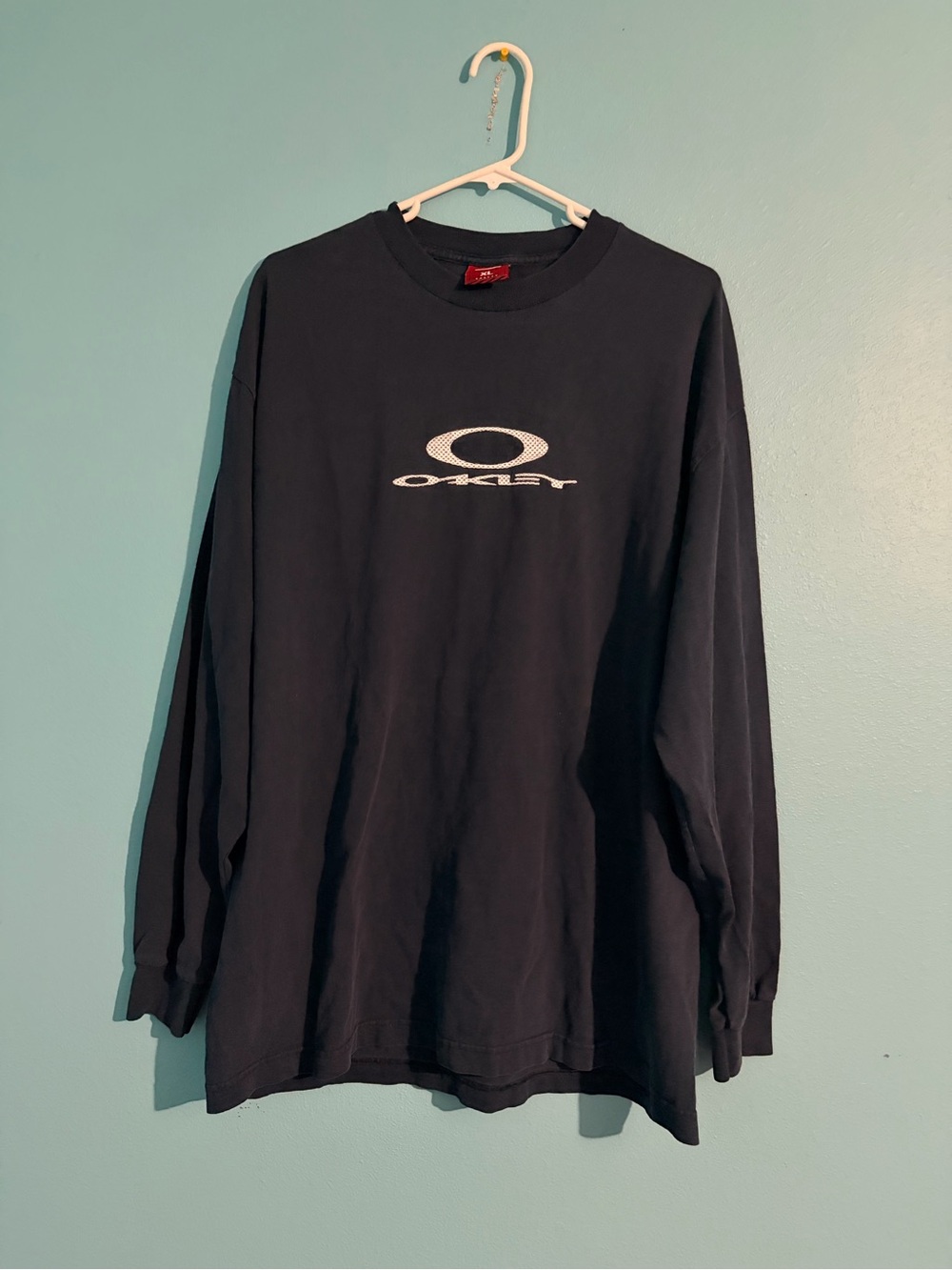 Vintage 2000s Oakley Software Center Logo Long Sleeve